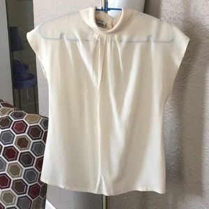 🔥 MAGGIE LONDON VINTAGE SILK TOP